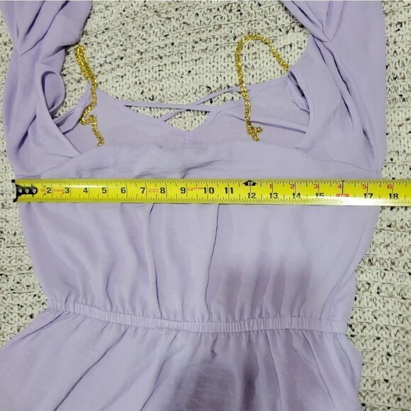 Bold elements cold shoulder blouse - Picture 10 of 11